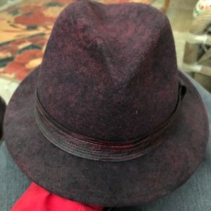 Brand new women’s makins winter hat